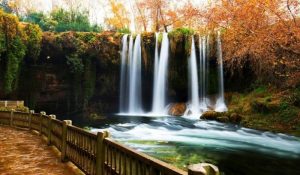 تقسیم‌بندی آبشارهای دودن؛ دوتا جذابیت با دو حال‌وهوای متفاوت 😍✨