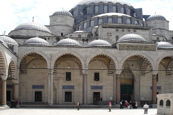معماری-مسجد-سلیمیه-قونیه