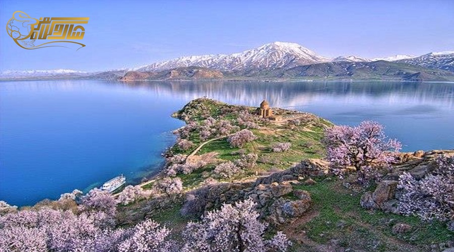 بازدید از دریاچه در تور وان