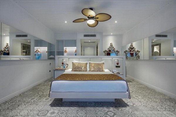 اتاق‌های لوکس و متنوع هتل گرانادا لاکچری
