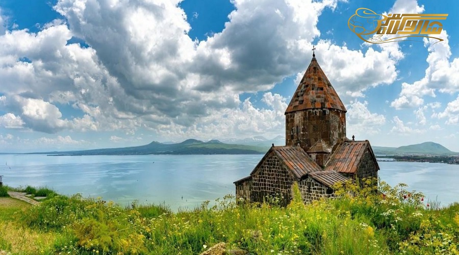 بازدید از دریاچه سوان در تور ارمنستان تیر 1405