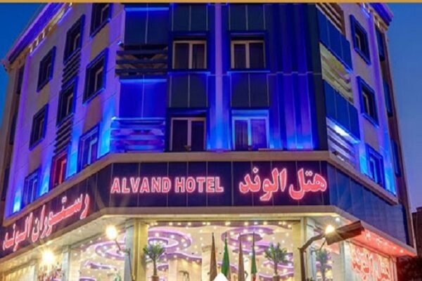 هتل الوند 1 قشم؛ اقامتی راحت در قلب جزیره و نزدیک‌ترین به بازارها
