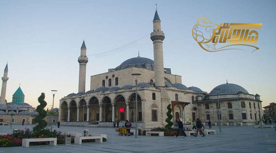 بازدید از مسجد سلیمیه در تور قونیه بهار 1405