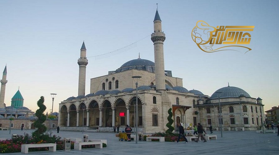 بازدید از مسجد سلیمیه در تور قونیه مرداد 1405