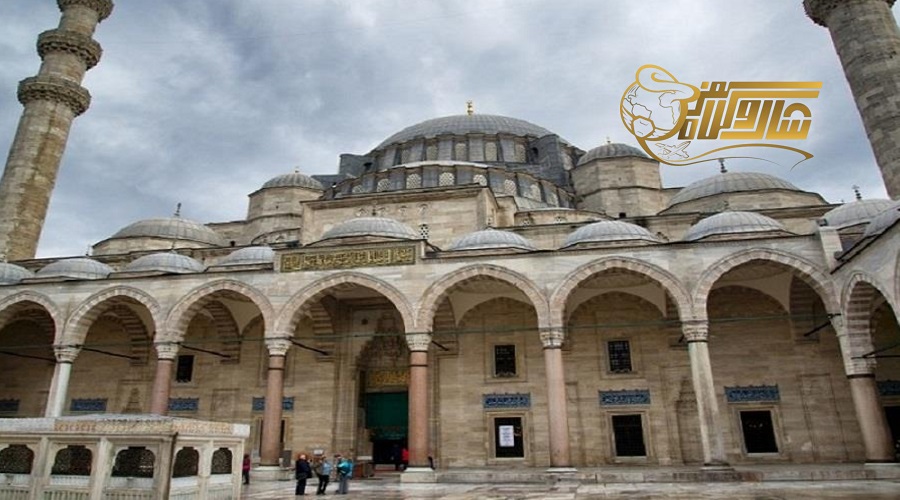بازدید از مسجد سلیمیه در تور قونیه شهریور 1404
