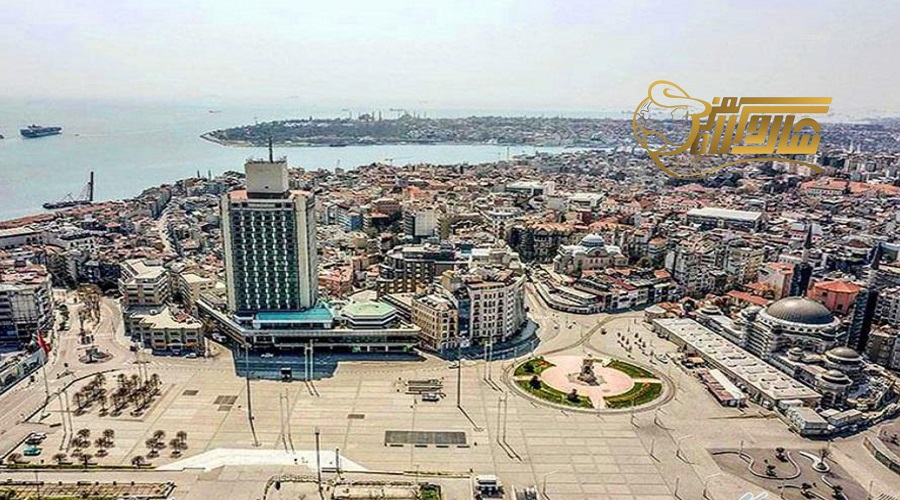 بازدید از میدان تکسیم در تور استانبول آبان 1404