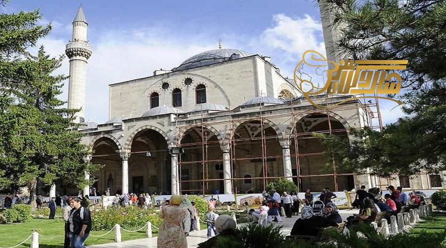 بازدید از مسجد سلیمیه در تور قونیه پاییز 1403