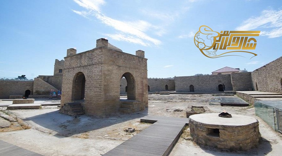 بازدید از معبد آتشگاه در تور باکو دی 1402