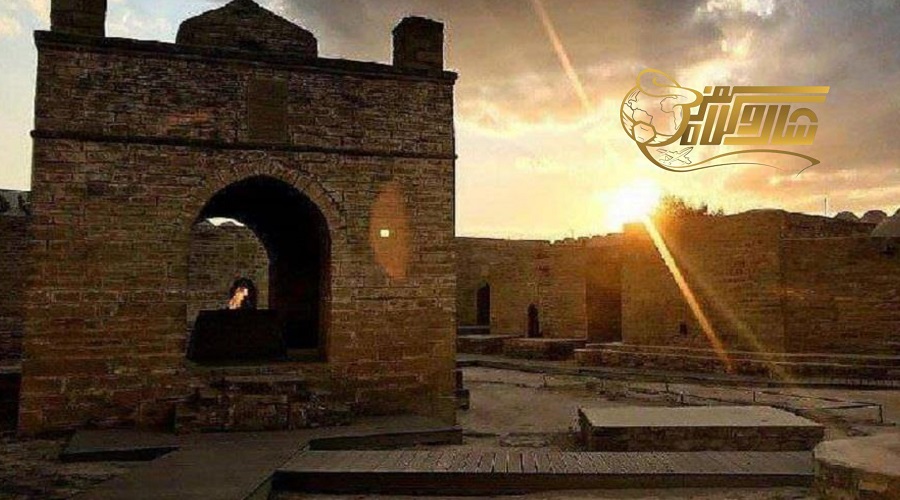 بازدید از معبد آتشگاه در تور باکو شهریور 1402