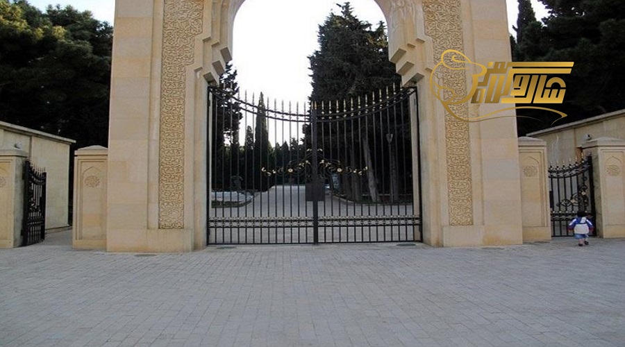 بازدید از پارک مفاخر در تور باکو تیر 1403