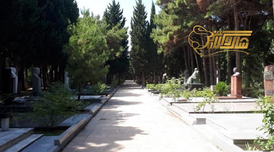 بازدید از پارک مفاخر در تور باکو دی 1402