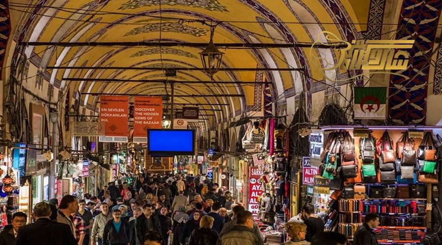 بازدید از بازار بزرگ در تور استانبول تیر 1405