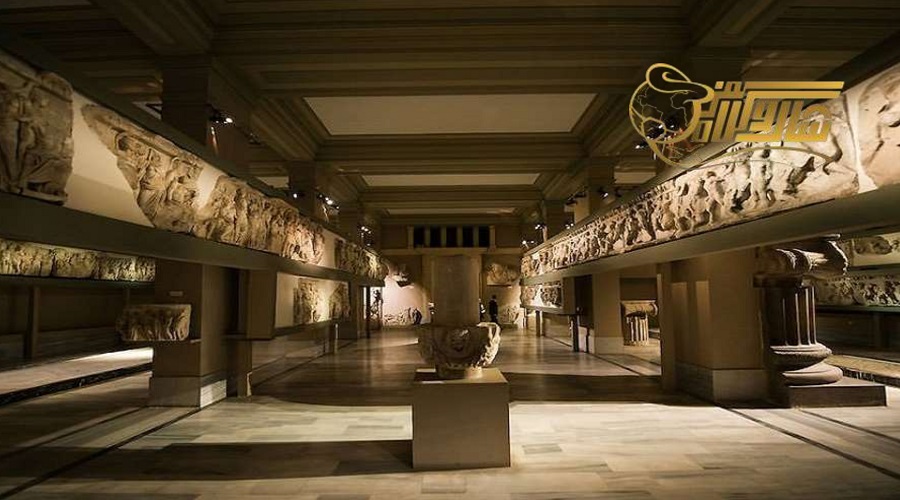 بازدید از موزه باستان شناسی در تور استانبول تیر 1403