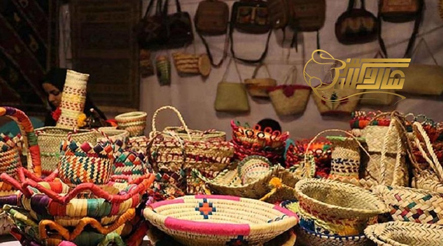 سوغاتی خریدن در تور کیش پاییز 1404