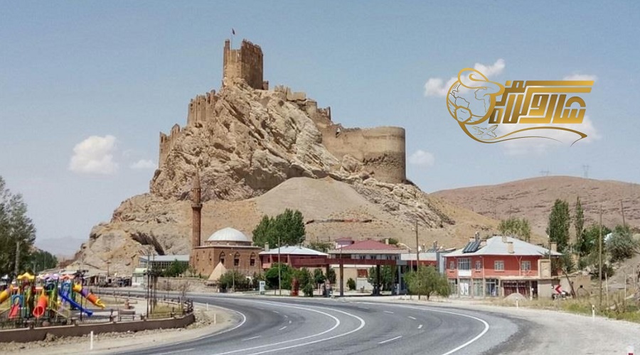 بازدید از قلعه باستانی وان در تور دی‌ماه ۱۴۰۴ | سفر به دل تاریخ ۳۳۰۰ ساله ⏳ð¹ð·