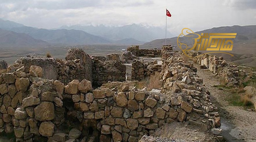 بازدید از قلعه باستانی در تور وان زمستان 1404
