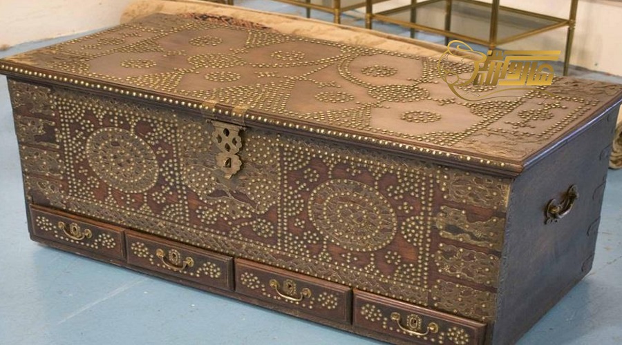 در تور عمان تابستان 1404 سوغاتی چی بخریم؟