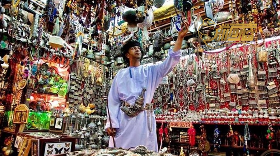 در تور عمان خرداد 1403 سوغاتی چی بخریم؟