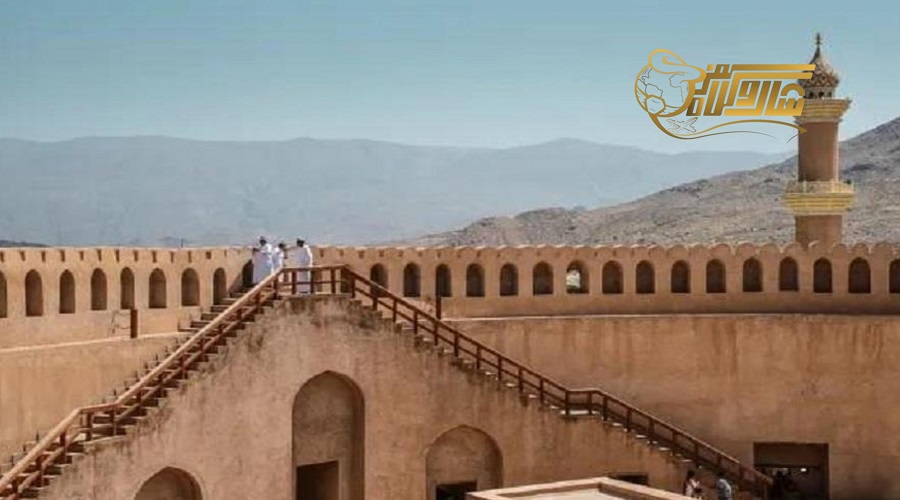 بازدید از شهر سحر و جادوی بهلا در تور عمان پاییز 1403